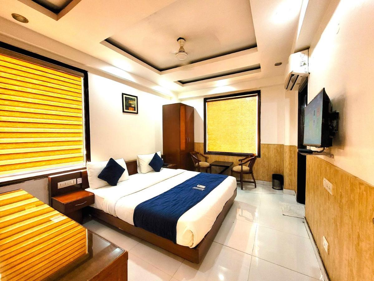 Hotel The Daanish Residency - Karol Bagh Нью-Дели Экстерьер фото
