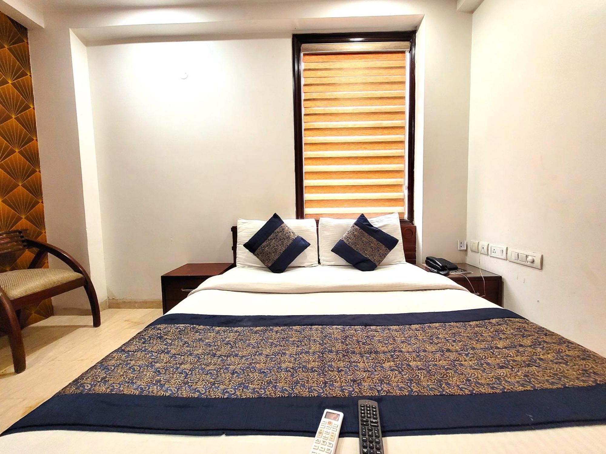 Hotel The Daanish Residency - Karol Bagh Нью-Дели Экстерьер фото