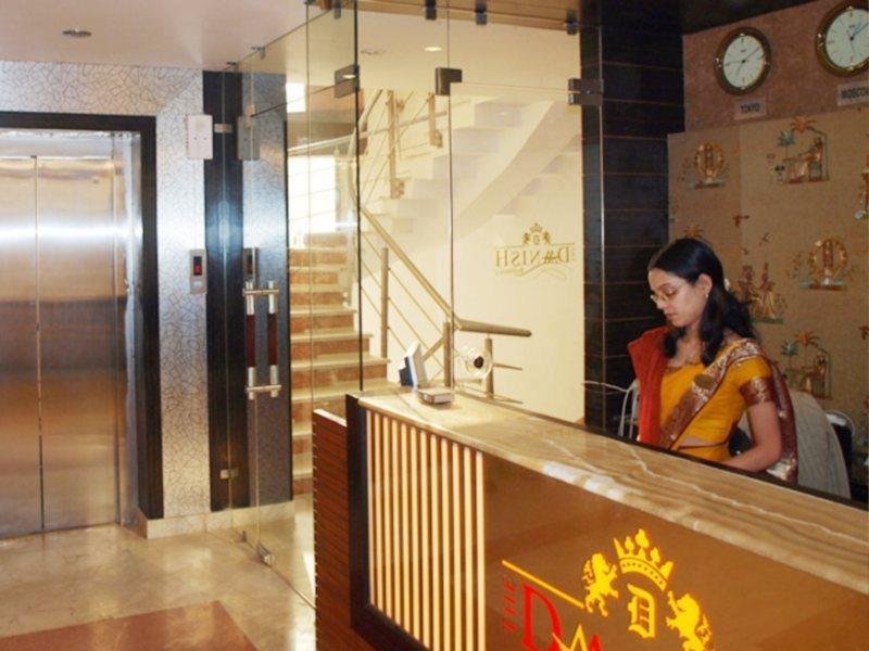 Hotel The Daanish Residency - Karol Bagh Нью-Дели Экстерьер фото