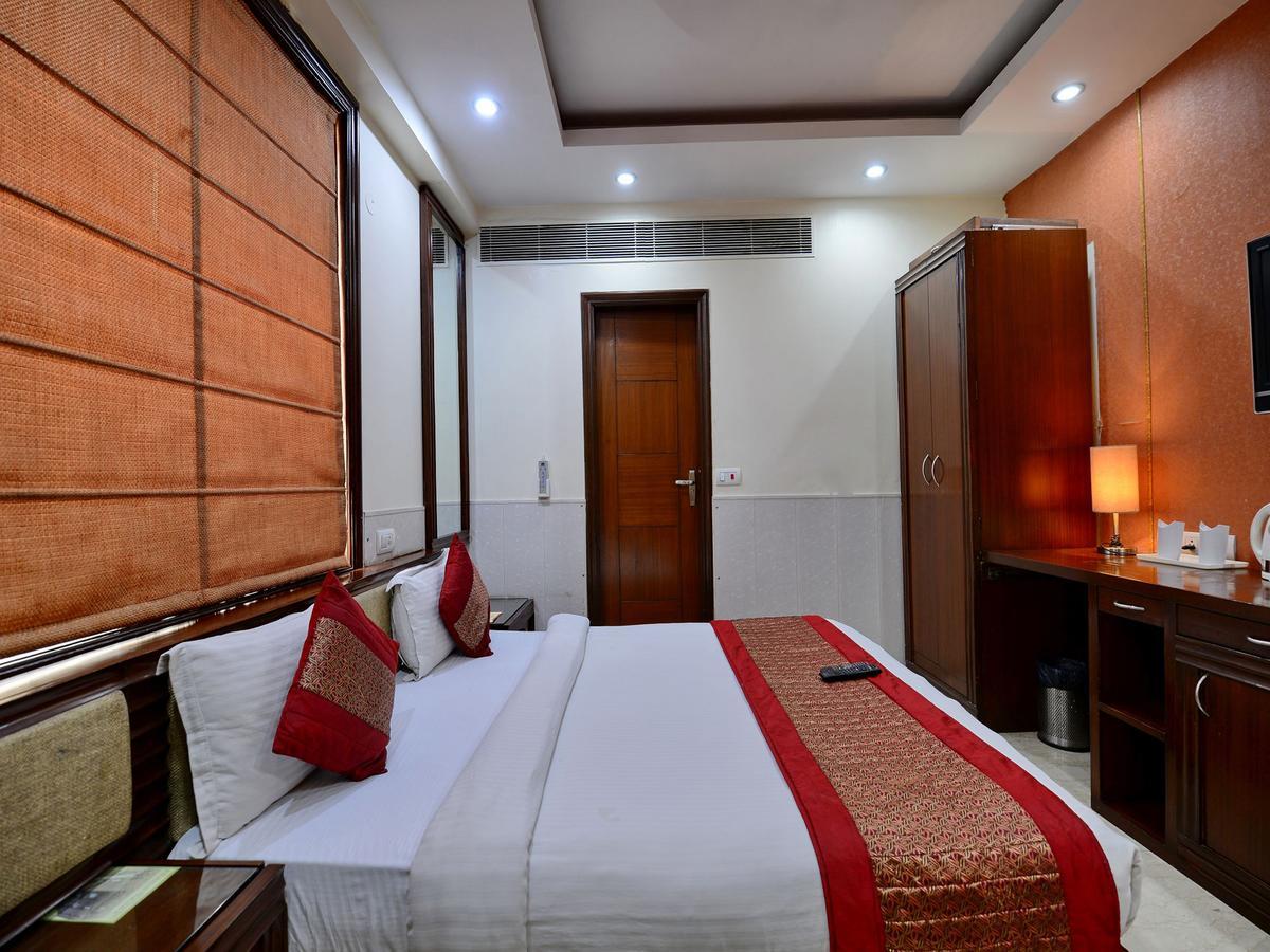 Hotel The Daanish Residency - Karol Bagh Нью-Дели Экстерьер фото